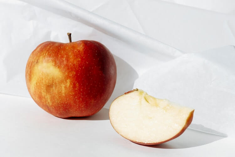 แอปเปิ้ล พร้อมสิ่งต้องรู้เกี่ยวกับการหั่นและป้องกันไม่ให้เปลี่ยนสี
